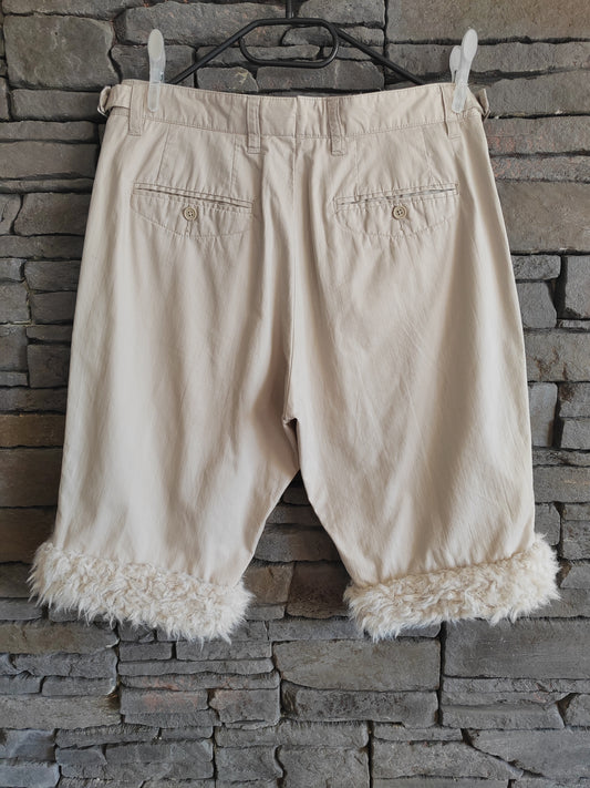 Short ’KING FUR’ Beige – Upcyclé à la main | Wal & Yfful® C001