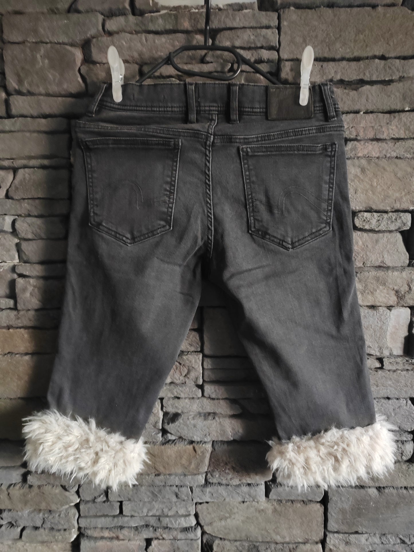luffy short grey dark stretch XS fit handmade with faux fur back – Wal & Yfful i006