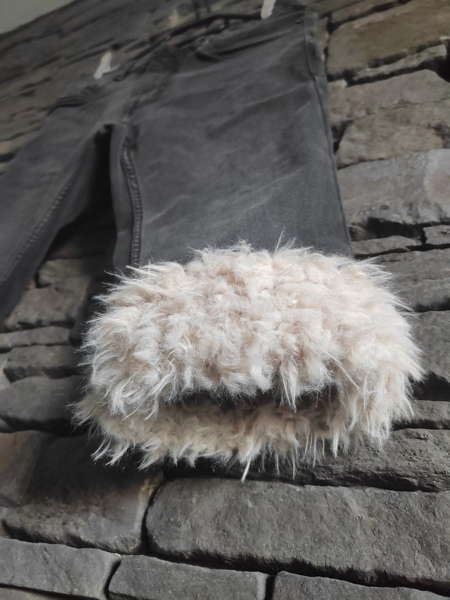 luffy short grey dark stretch XS fit handmade with faux fur front – Wal & Yfful i006