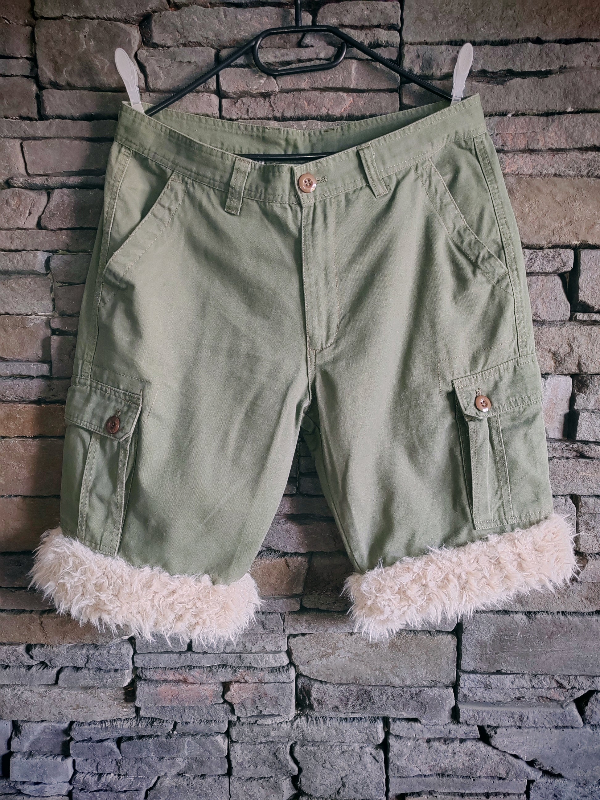 luffy short man green cargo wide handmade with faux fur – Wal & Yfful A018
