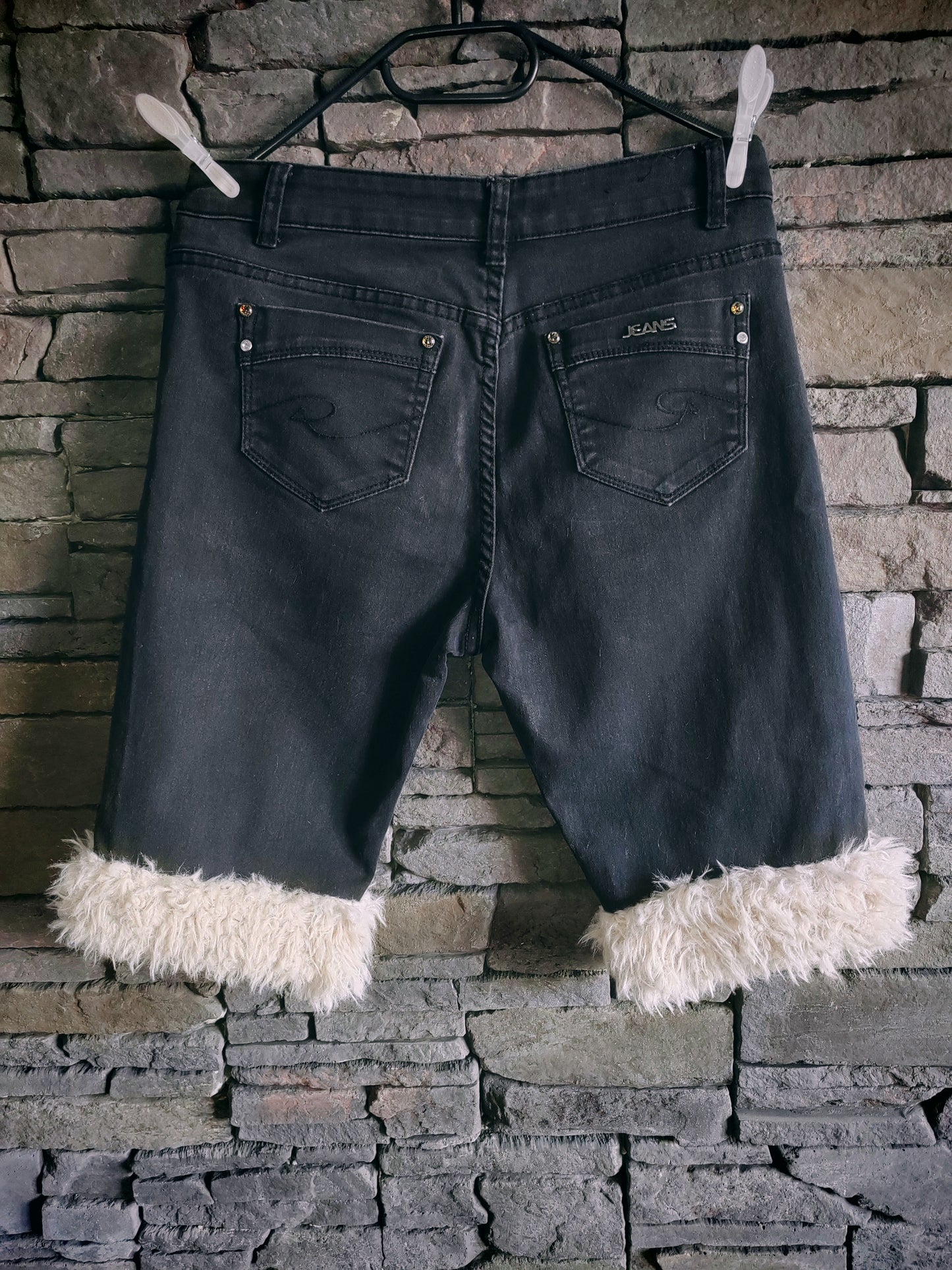 luffy short man black semi wide handmade with faux fur back – Wal & Yfful B023