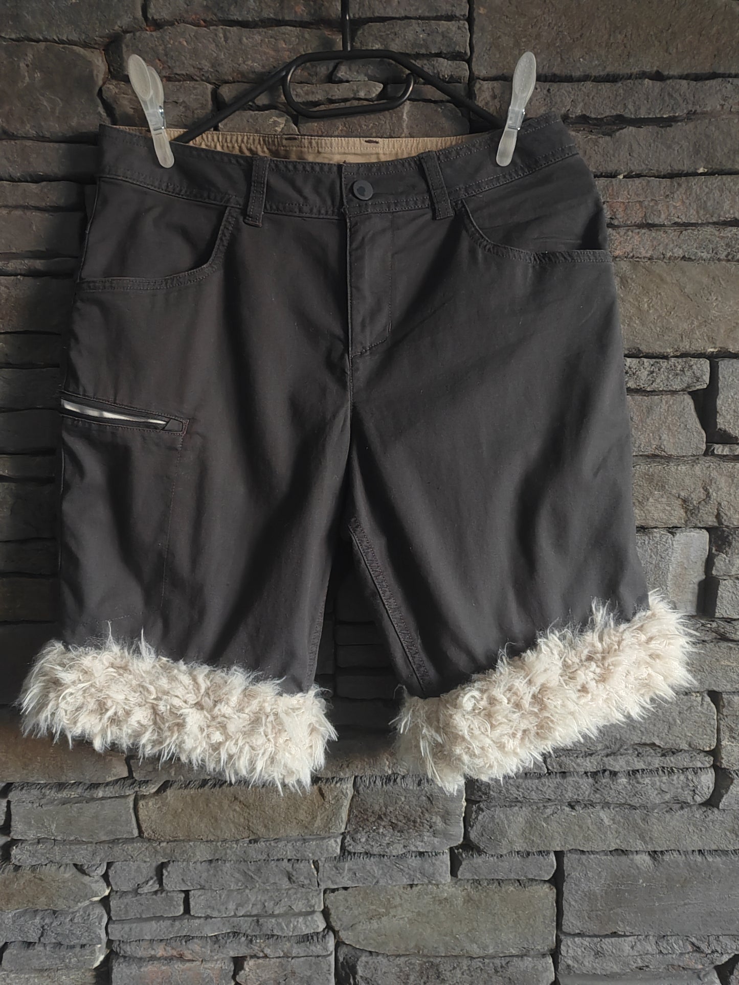 luffy short dark brown large fit handmade with faux fur – Wal & Yfful K001