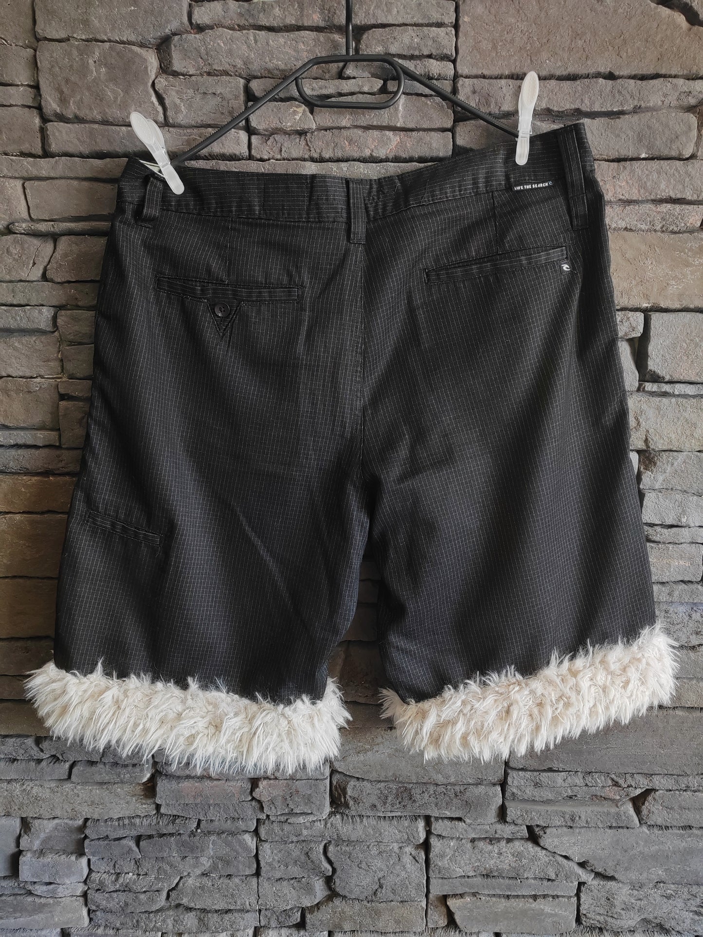 luffy short black large fit handmade with faux fur back – Wal & Yfful D005