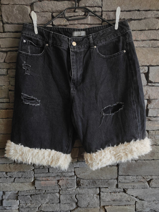 luffy short black wide fit handmade with faux fur – Wal & Yfful D002