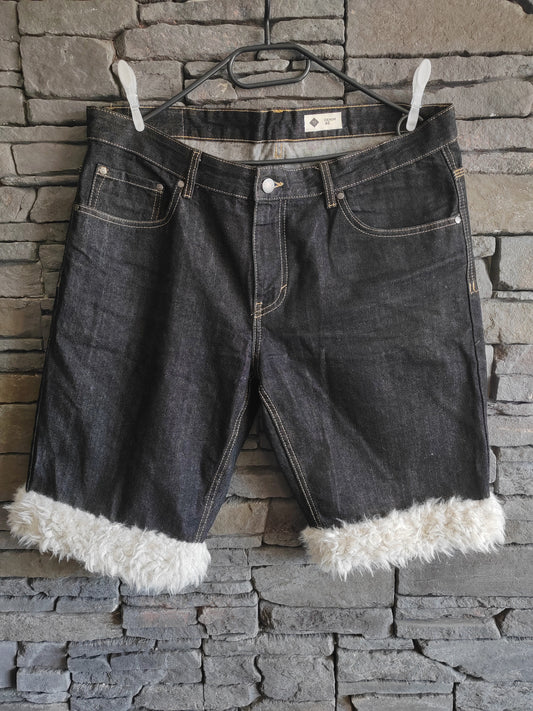 luffy short black pale large fit handmade with faux fur – Wal & Yfful D004