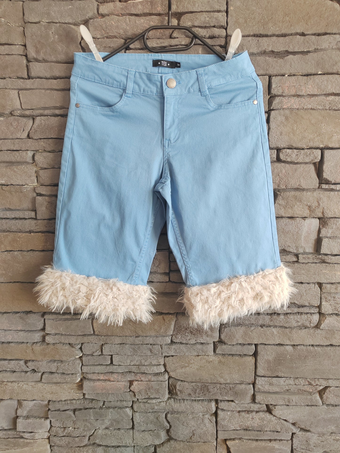 luffy short woman light blue semi loose handmade with faux fur – Wal & Yfful F005
