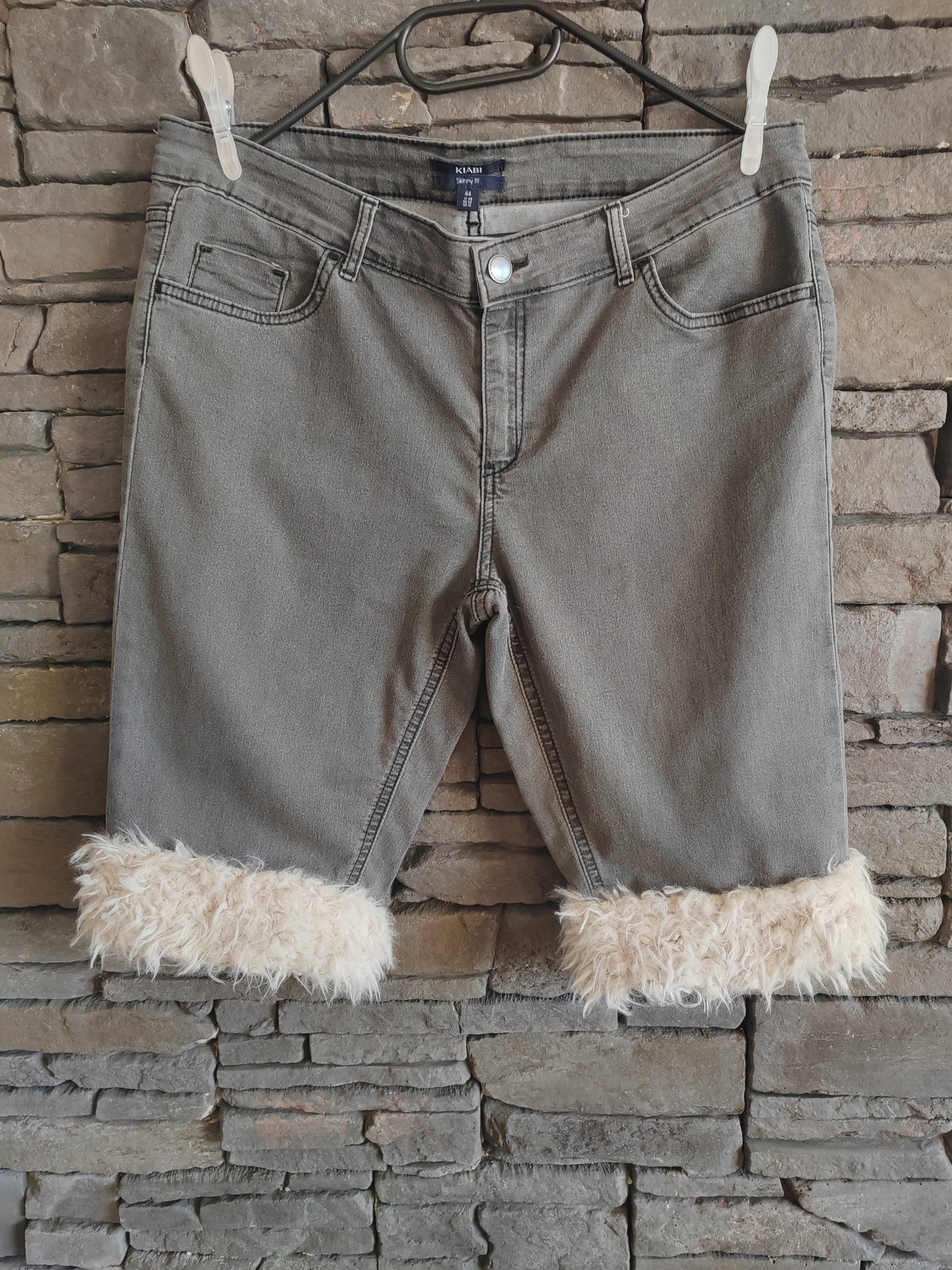 luffy short woman grey semi loose fit handmade with faux fur – Wal & Yfful F009