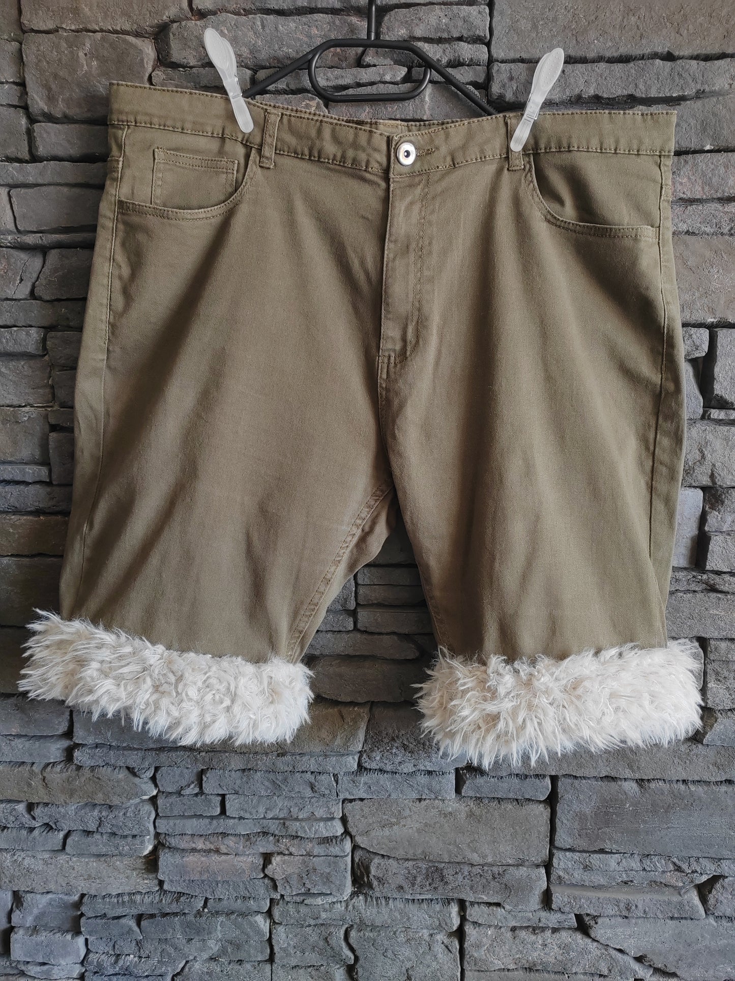 Short Chino Homme ’KING FUR’ Kaki – Upcyclé | Wal & Yfful G001