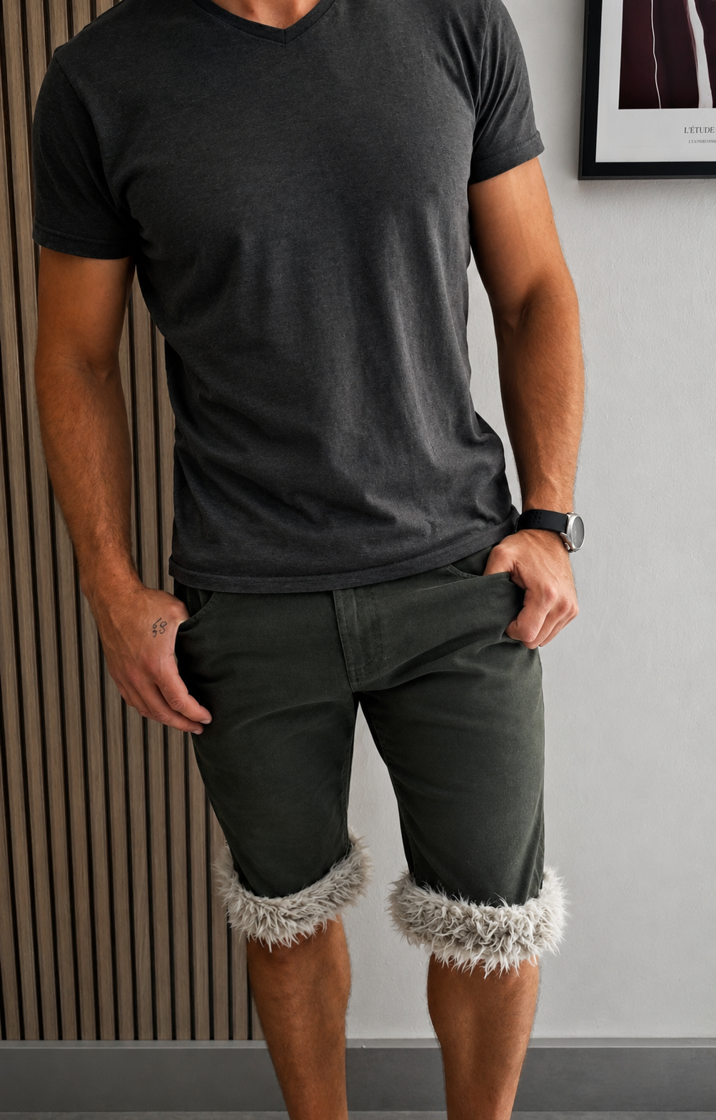 Short Luffy homme vert kaki coupe slim fait main avec fausse fourrure studio 08 – Wal & Yfful A001