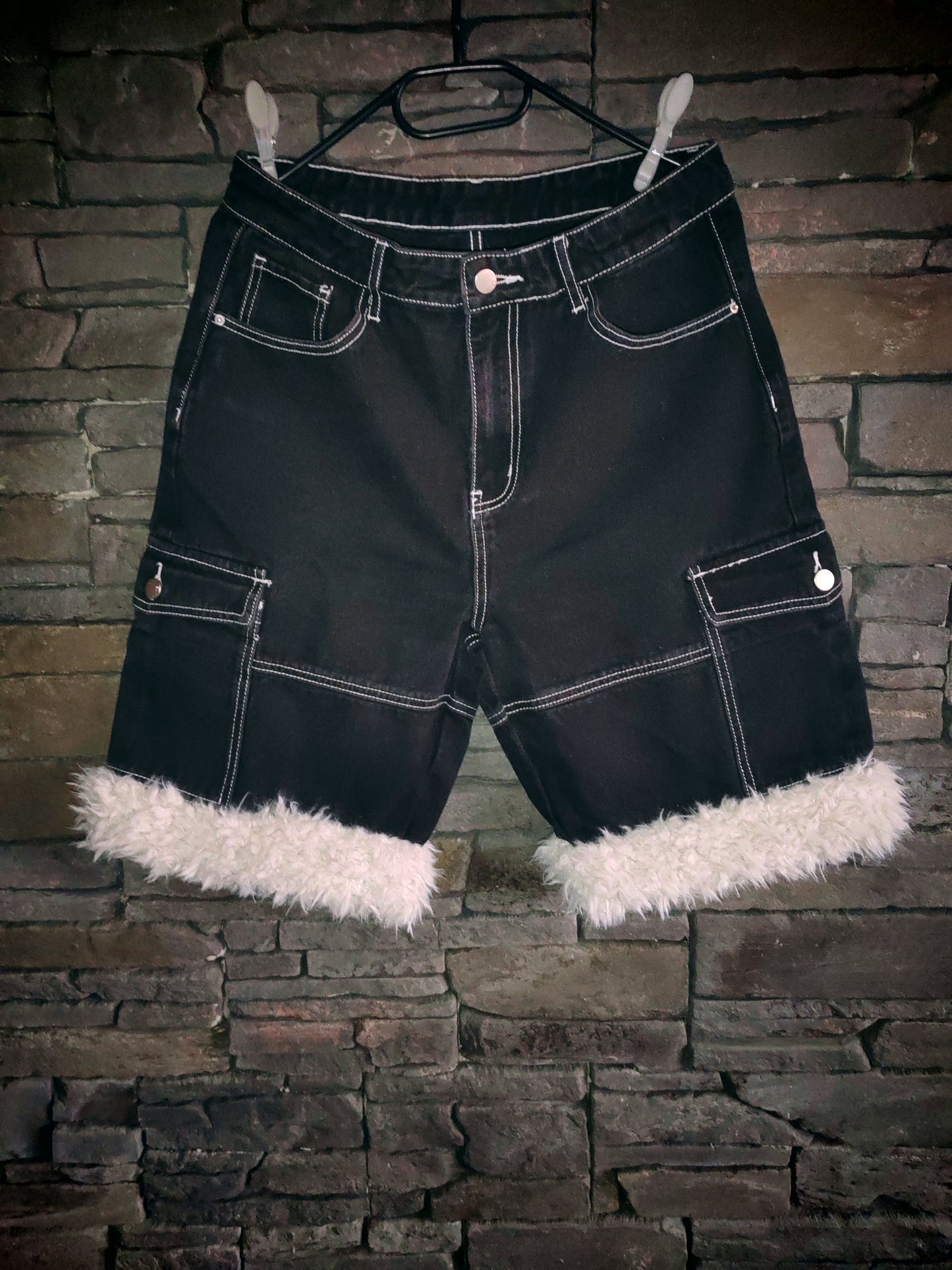 luffy short man cargo black wide handmade with faux fur – Wal & Yfful B009
