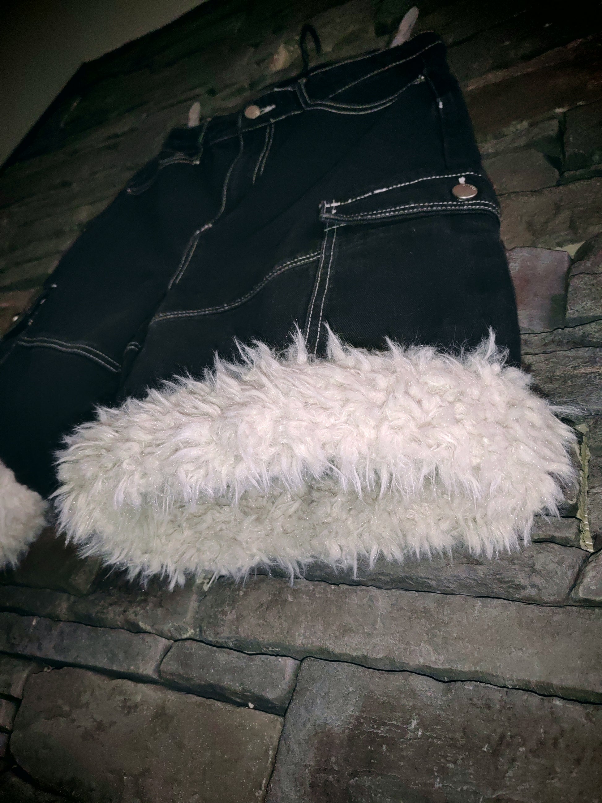 luffy short man cargo black wide handmade with faux fur front – Wal & Yfful B009